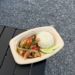 ข้าวราดผัดพริก