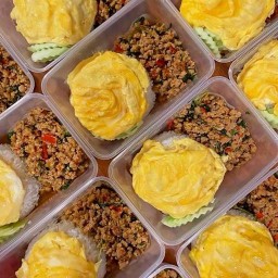 AF ข้าวไข่ข้น กะเพรา ยำ