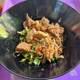 ก๋วยเตี๋ยวหมู(แห้ง)
