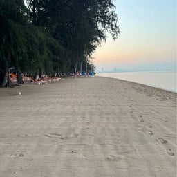 The Standard, Pattaya Na Jomtien