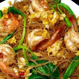 ผัดซีอิ๋ววุ้นเส้นกุ้ง