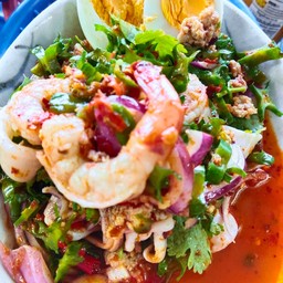 ยำถั่วพูไข่ต้ม