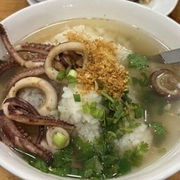 ข้าวต้มปลาหมึก