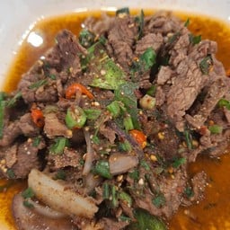 ลาบเนื้อสุก.รสจัดจ้านแบบอีสาน