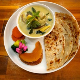 โรตี แกงเขียวหวาน / Roti with Green Curry