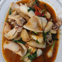 ปลาหมึกผัดพริกเผา