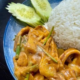 สุขี มีบาร์