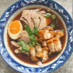 ครัวตัวกลม ตรงข้างโรงบาลพิษณุเวช