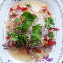 ยำวุ้นเส้นโบราณ