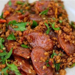 กระเพราแหนม+หมูสับ