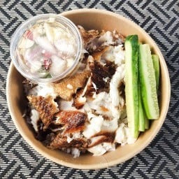 ร้านข้าวปลาแกะ(ข้างตึกสิริภิญโญ)