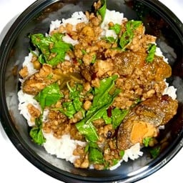 ร้านชำบาร์ กับข้าวคุณแม่