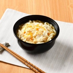 อุด้งร้อนในซุปไข่ (ถ้วยเล็ก)