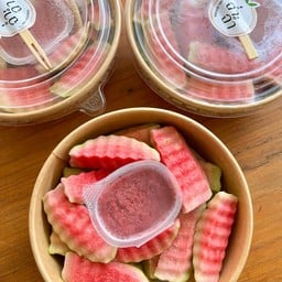 ฝรั่งไส้แดงปอกพร้อมทาน