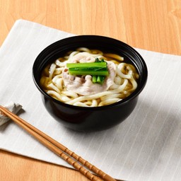 อุด้งร้อนในซุปหมูชาบู (ถ้วยเล็ก)