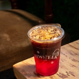 🌹 Rosé Bloom Americano