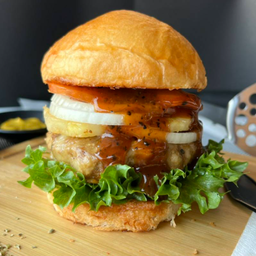 ชีสเบอร์เกอร์เนื้อวัวแองกัสบาร์บีคิว (BBQ Angus Beef Burger)