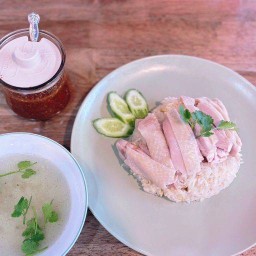 นกข้าวมันไก่ หลังวัดโขด