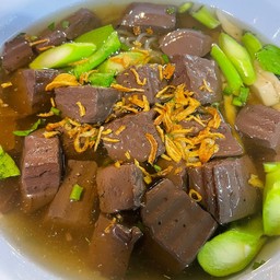 กวยจั๊บเลือด
