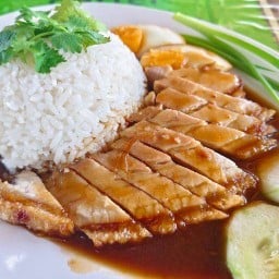 ขาหมูทิพรส หมูกรอบ กระเพราขาหมู ข้าวซอยขาหมู โครตเด็ด สรงประภา ดอนเมือง