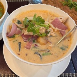 ต้มข่าไก่