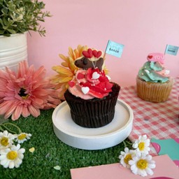 Long-Love  Cupcake ( Chocolate-Creamcheese)