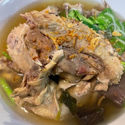 กวยจั๊บโครงไก่ที่จริงใจ