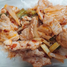 ผัดพริกเผาราดข้าว