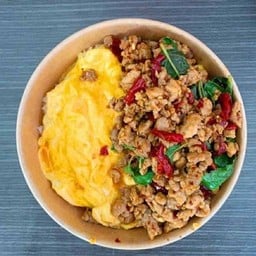 กระเพราไข่ข้น