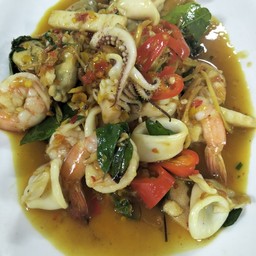 ผัดฉ่าทะเล