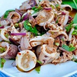 ลาบหมึกไข่