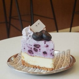 blueberry bouble cheesecake