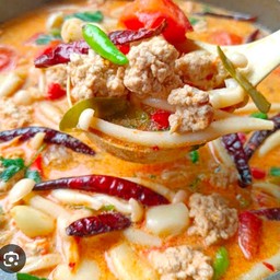 ต้มยำหมูสับ