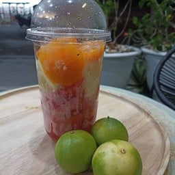 น้ำผลไม้ปั่น SmooththieQueen