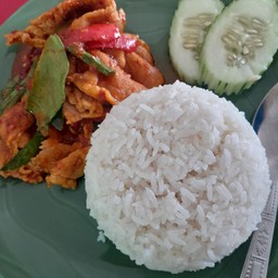 ข้าวพริกแกงหมู