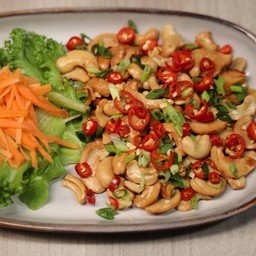 ยำเม็ดมะม่วง