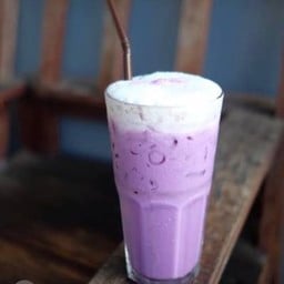 พิซซ่า ไอริน (สาขาท่ารั้ว) ไอริน พิซซ่า บ้านป่าเสร้าหลวง