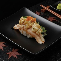 ข้าวปั้นหน้าปลาแซลมอนเบิร์นไฟ ภูเขาไฟ