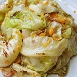 กะหล่ำผัดน้ำปลา