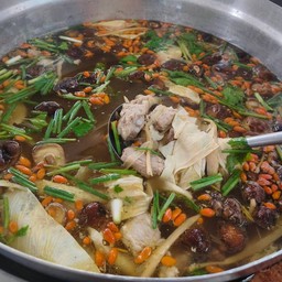 ซี่โครงหมูตุ๋นฟองเต้าหู้ดอกไม้จีน