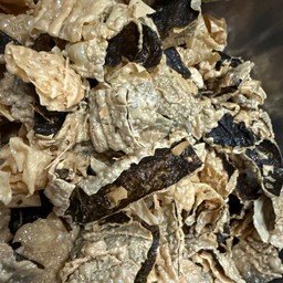 หนังปลาทอด (ส่ายหร่าย+ฟองเต้าหู้)