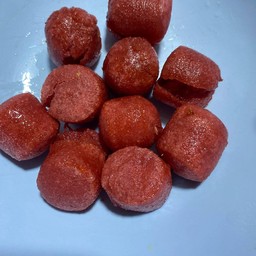 ไส้กรอกแดงทอด