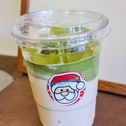 มัทฉะลาเต้