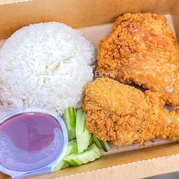 ข้าวไก่ทอด 2 สหาย [น่อง+สะโพก]