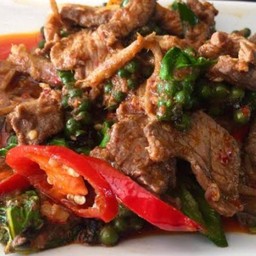 เก้งผัดฉ่า