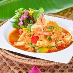 ปลาหมึกผัดผงกะหรี่