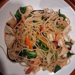 สปาเก็ตตี้ผัดขี้เมาทะเล