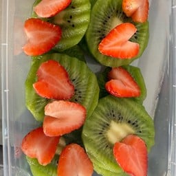 ผลไม้ กล่อง ไฮโซ ตลาดกรีนเวลล์