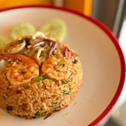 ข้าวผัดต้มยำ