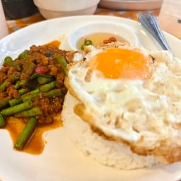 คณิสรา อาหารตามสั่ง หลังมช